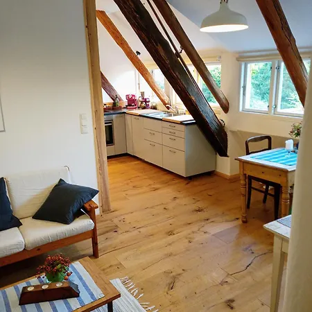 Apartment Gemuetliches Schwalbennest, Resthof, Dachterrasse In Schaalseenaehe Sterley