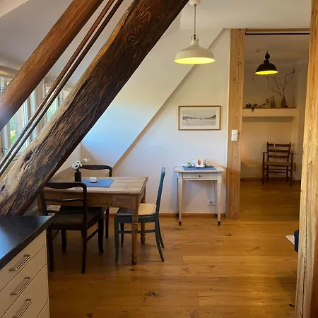 Gemuetliches Schwalbennest, Resthof, Dachterrasse In Schaalseenaehe Apartamento