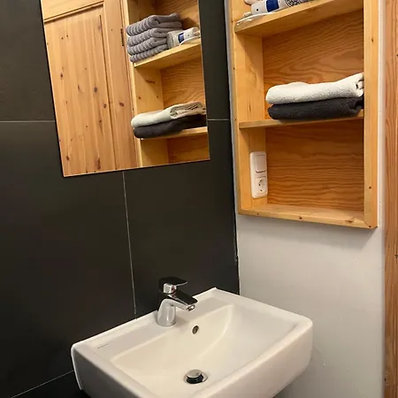 Apartamento Gemuetliches Schwalbennest, Resthof, Dachterrasse In Schaalseenaehe *